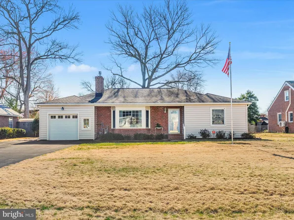 206 Phelps Ave, Glen Burnie, MD 21060