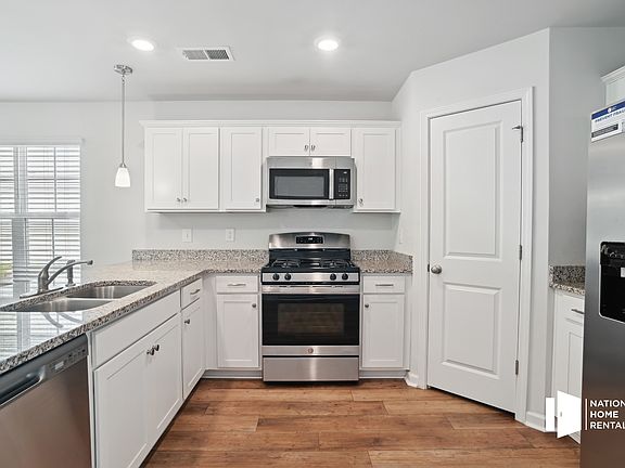 3rd image of 1420 Tanreall Dr