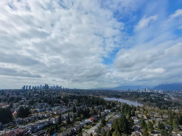 6415 Buckingham Dr, Burnaby, BC V5E 3Y7