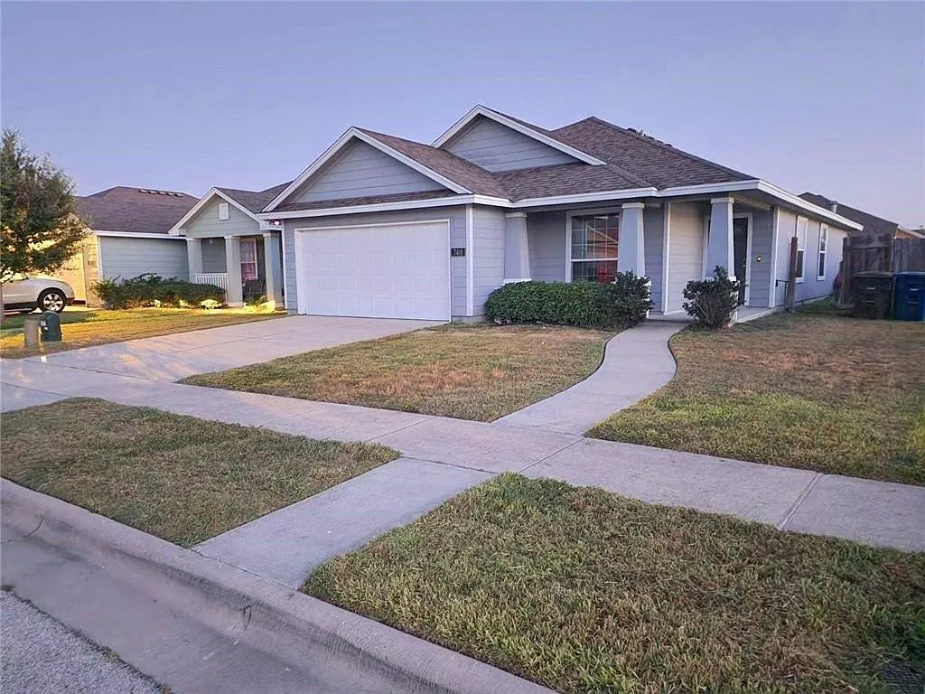 4 bed, 2.0 bath, 1514 sqft, $2,200 — Photo 1