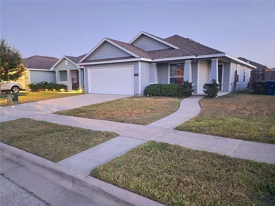 7401 Russ Ln