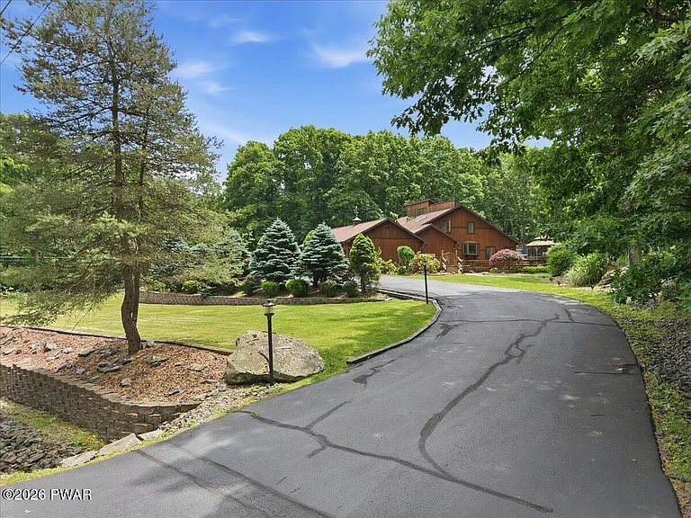 1075 Acacia Dr — Photo 38