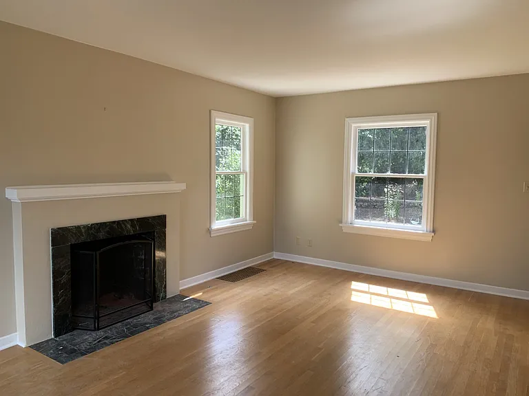 11046 Exeter Ave NE #1 — Photo 12