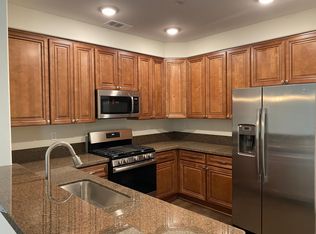 612 S Riverside Ave #304, Rialto, CA 92376