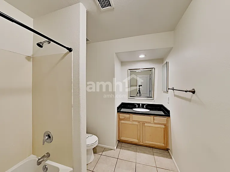 10262 W Patrick Ln — Photo 22