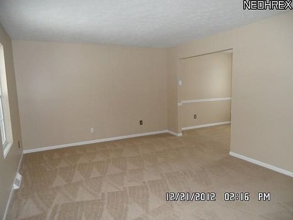 4th image of 236 Syracuse Ct