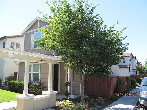 2nd image of 1624 Glenmore Dr