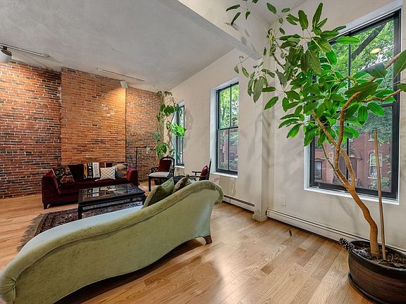 3rd image of 50 E Springfield St #2
