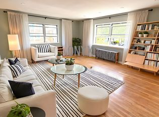 70-06 72nd St #2R, Ridgewood, NY 11385