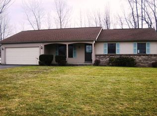 9 Green Ln, Hilton, NY 14468