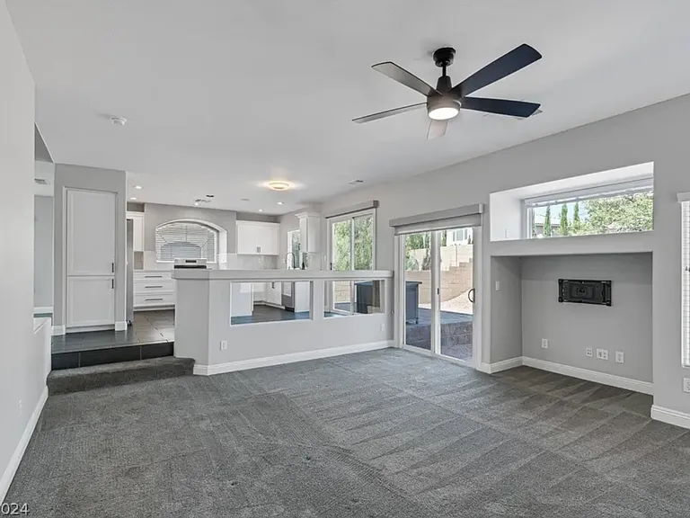 10941 Royal Highlands St — Photo 19