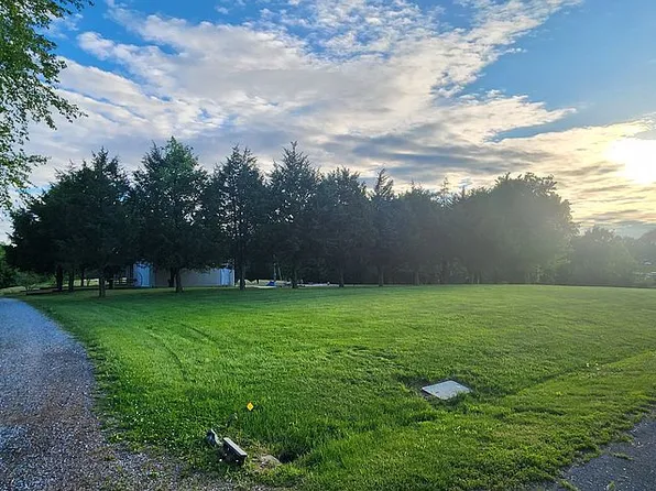 252 County Road 1228, Arlington, KY 42021