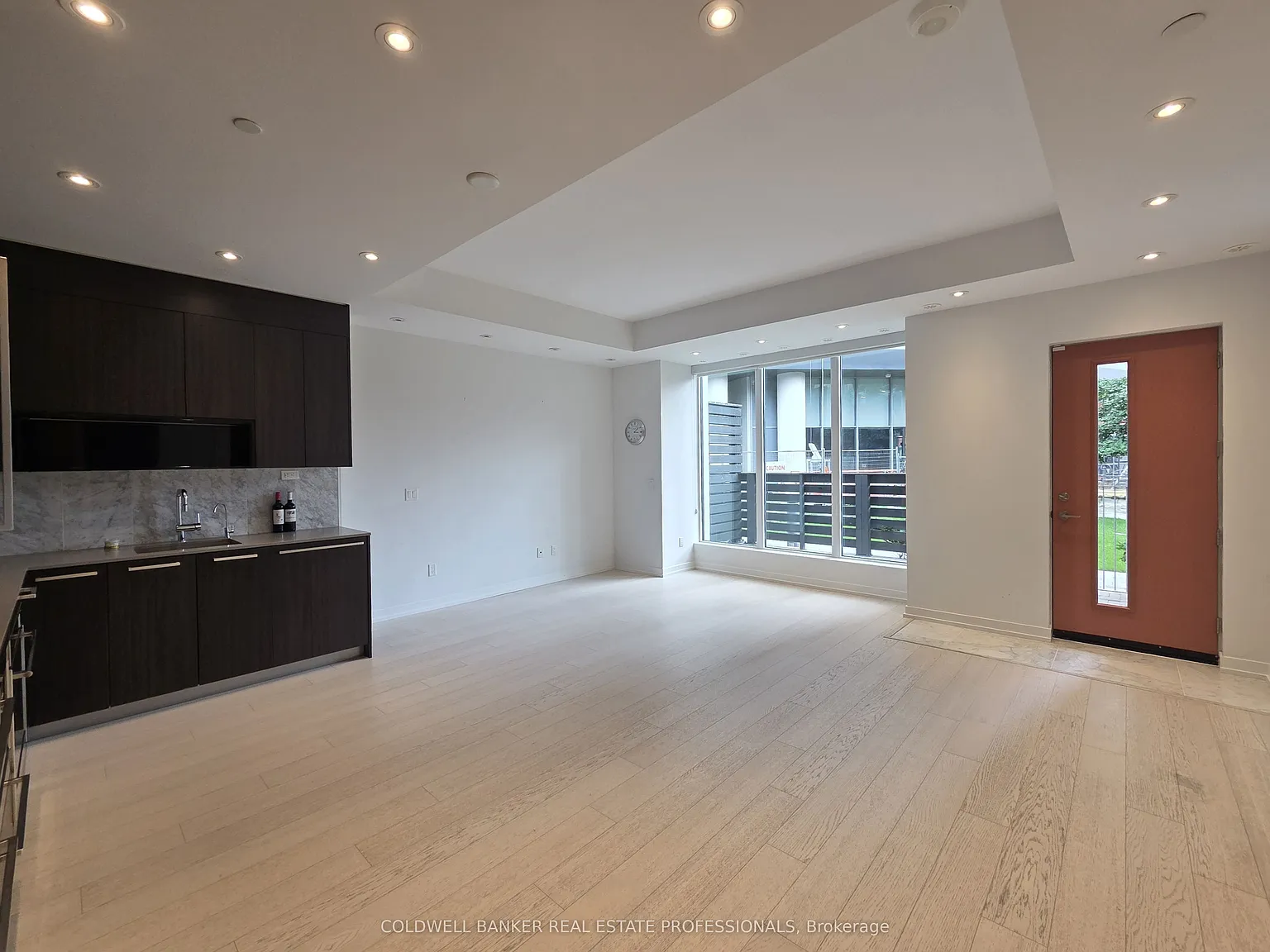 3 bed, $4,000 — Photo 1