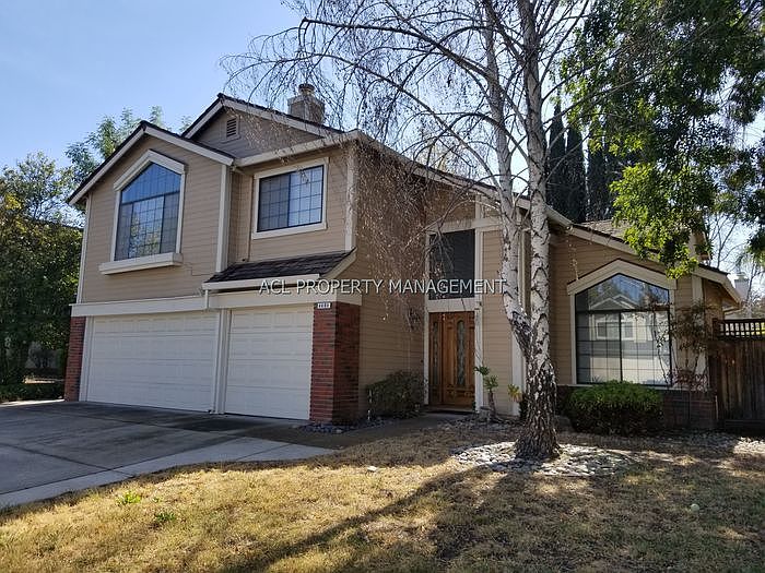 1st image of 4408 Deerfield Dr