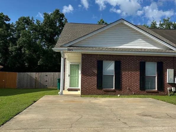 105 Jamestown Loop, Millbrook, AL 36054