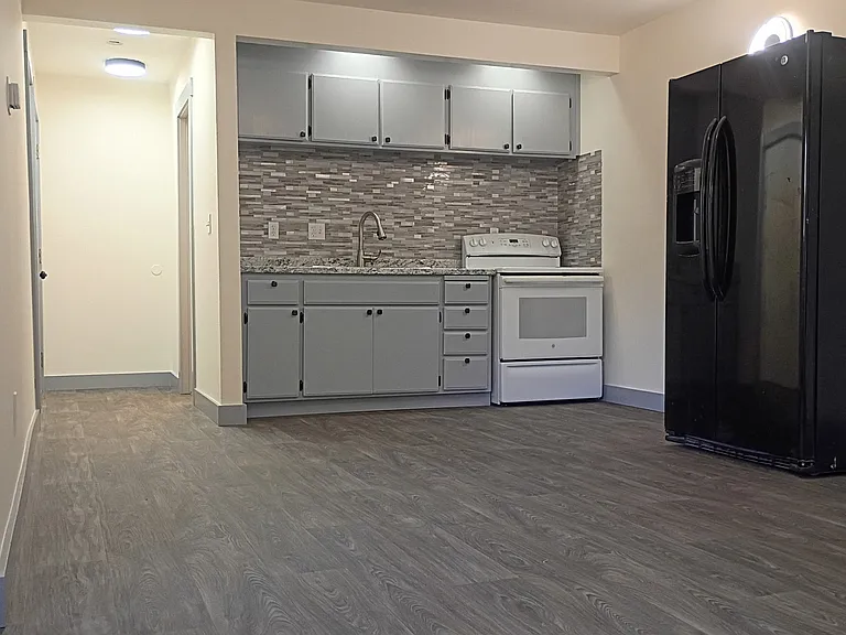 132 Kahle Dr #I — Photo 1