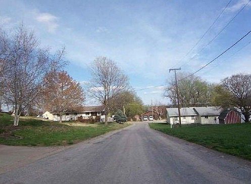 2nd image of 604 Stanton Dr