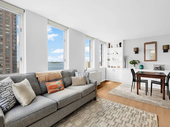 225 Rector Pl APT 20C, New York, NY 10280