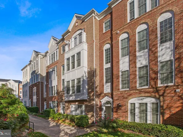 2313 Brookmoor Ln #347A, Woodbridge, VA 22191