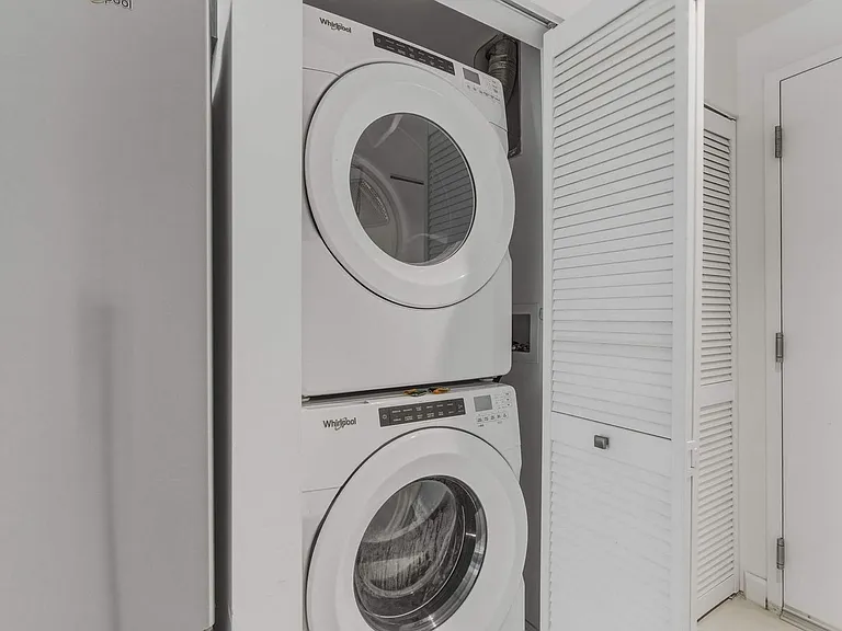 Washer/Dryer