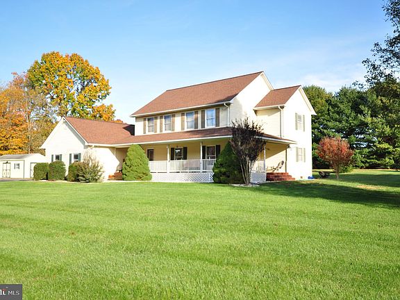 2nd image of 347 Irish Ln