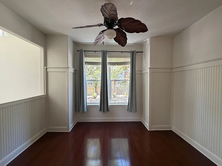 2114 NE Sheffield Ave — Photo 5