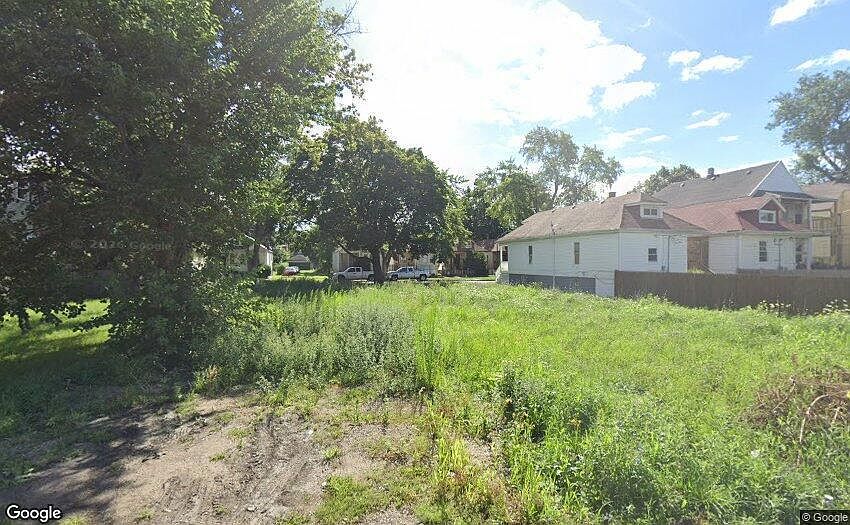 2nd image of 5922 S Laflin St