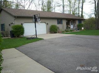 7861 S West Co Line Rd, Greenville, MI 48838