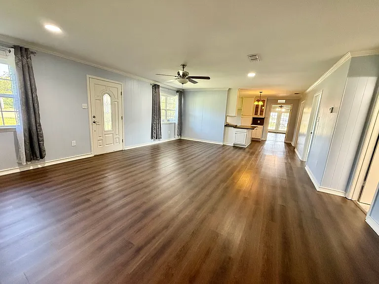 15412 FM 14 — Photo 13