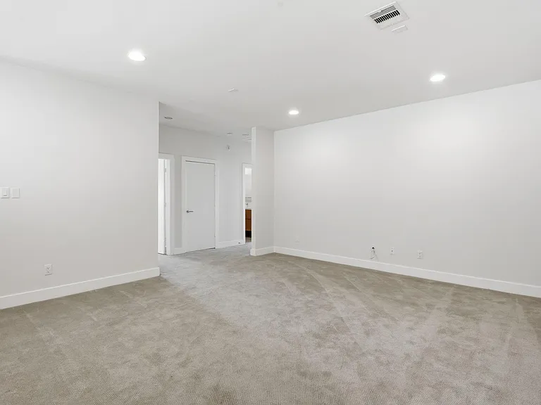 5519 Paraiso Pl — Photo 20
