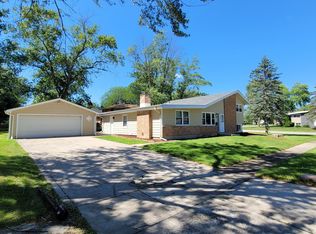 93 Winslow St, Park Forest, IL 60466