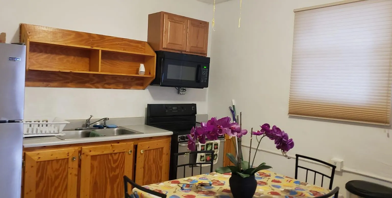 1 bed, 1.0 bath, 1115 sqft, $1,400 — Photo 2