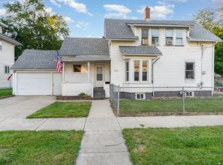 216 N May St, Aurora, IL 60506