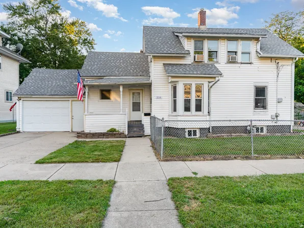 216 N May St, Aurora, IL 60506