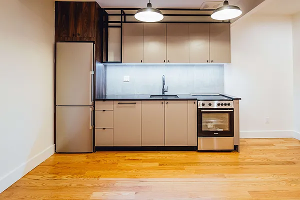 Rented by Nooklyn NYC LLC | media 129