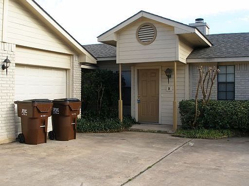 1st image of 9721B Copper Creek Dr