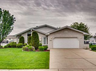 19448 Waterford Ln, Mokena, IL 60448