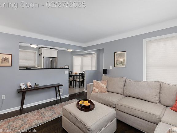 4th image of 2427 Harvard Rd