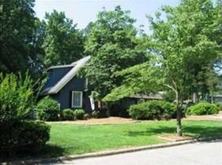 1316 Luray Ct, Raleigh, NC 27609