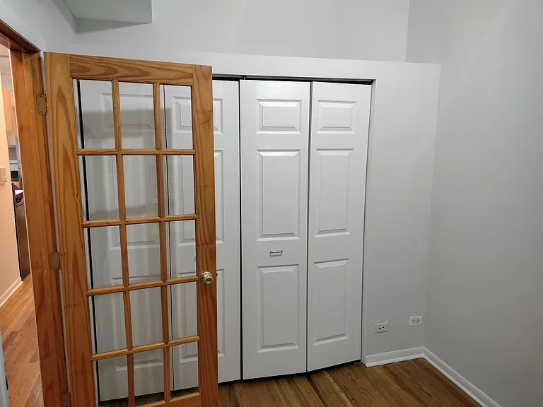 823 N Damen Ave #2R — Photo 8