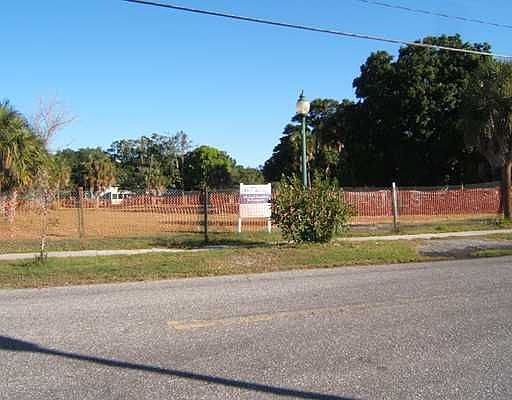 1st image of 1563 Boulevard Of The Arts