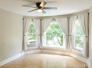 1319 Michigan Ave #2, Saint Joseph, MI
