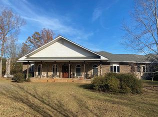 527 Nuckols Rd, Seale, AL 36875
