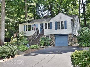 18 Bear Mountain Rd, Ringwood, NJ 07456
