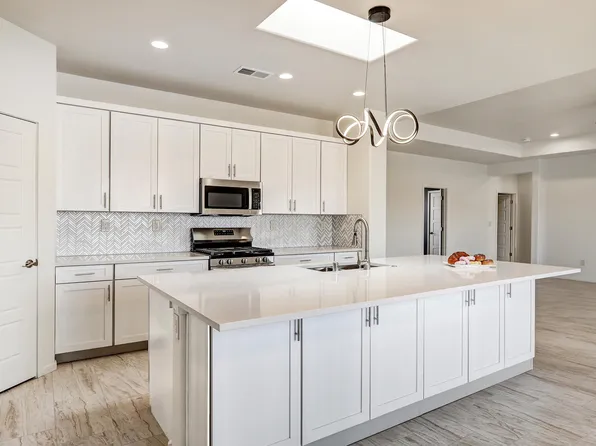 509 12th Ave SE, Rio Rancho, NM 87124