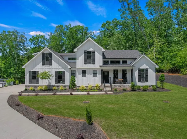 110 Royal Oaks Dr, Anderson, SC 29625