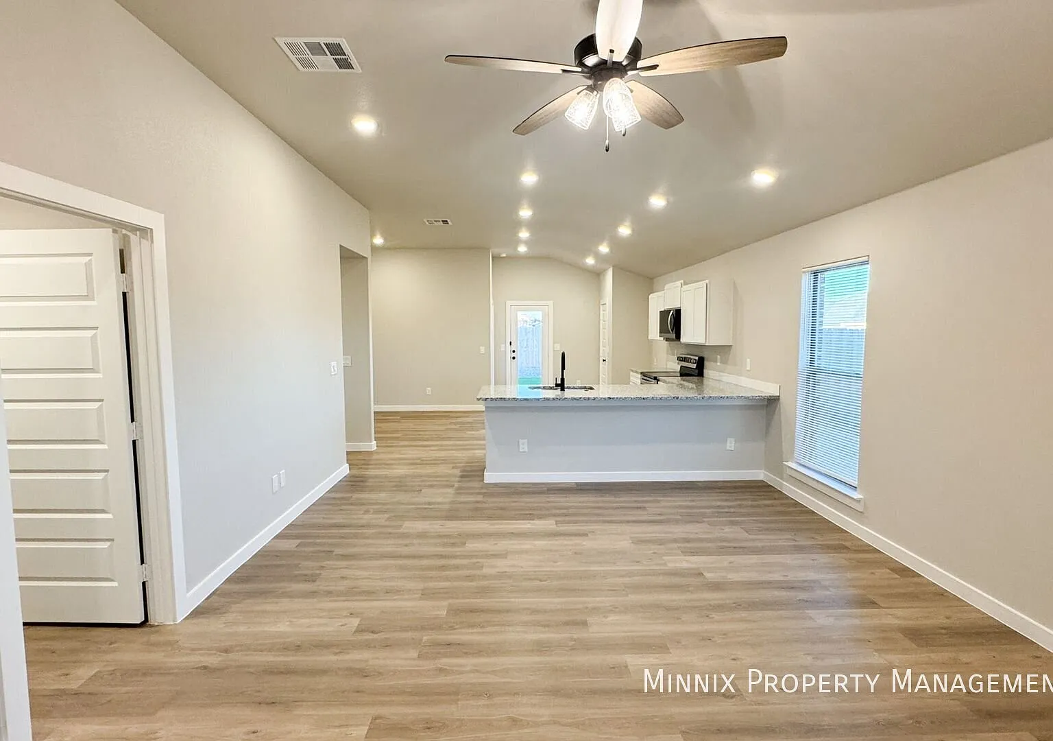 3 bedroom/ 2 bath | Frenship ISD |7208 35th. St. — Photo 4