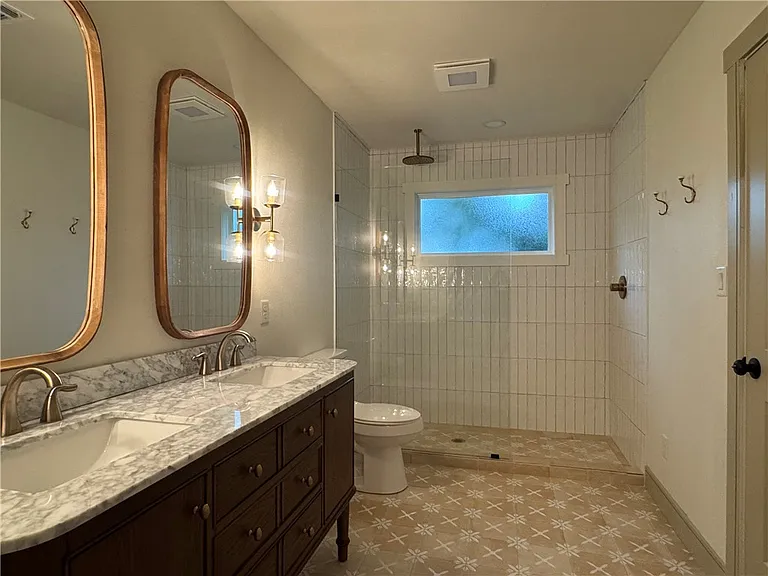 727 Mary Lake Dr — Photo 22