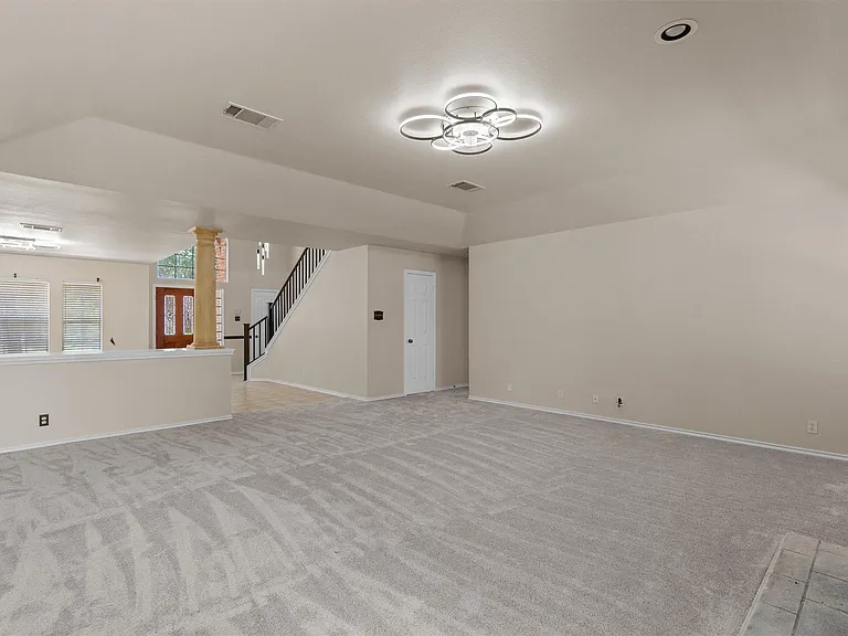 201 Covala Dr — Photo 8
