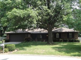 1735 E Lafayette Ct, Springfield, MO 65804